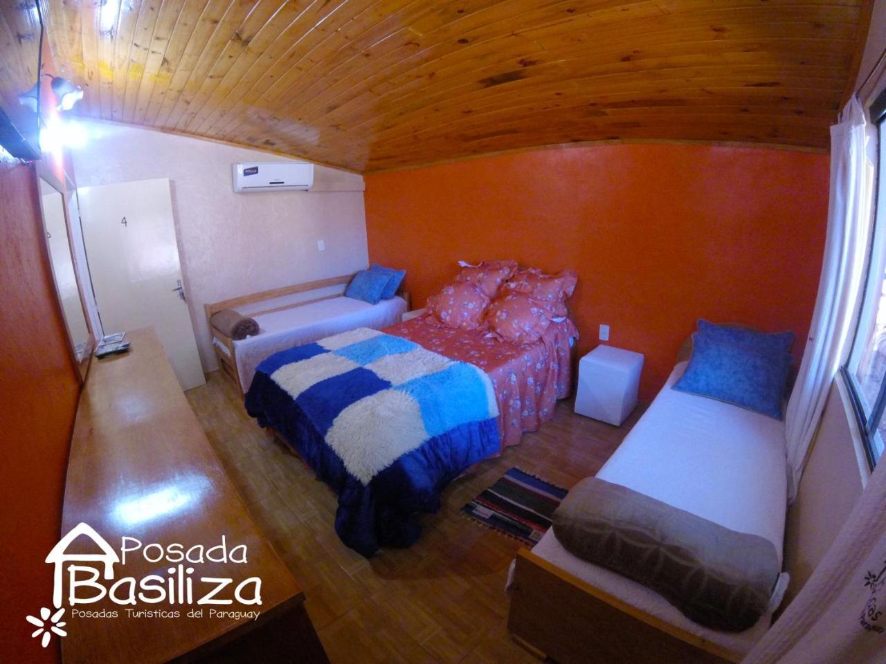Posada Basiliza, Encarnacion Py Exteriér fotografie