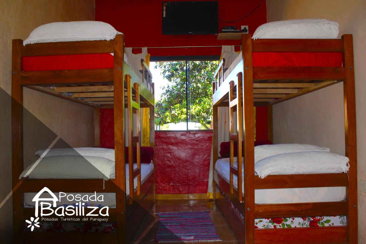 Posada Basiliza, Encarnacion Py Exteriér fotografie