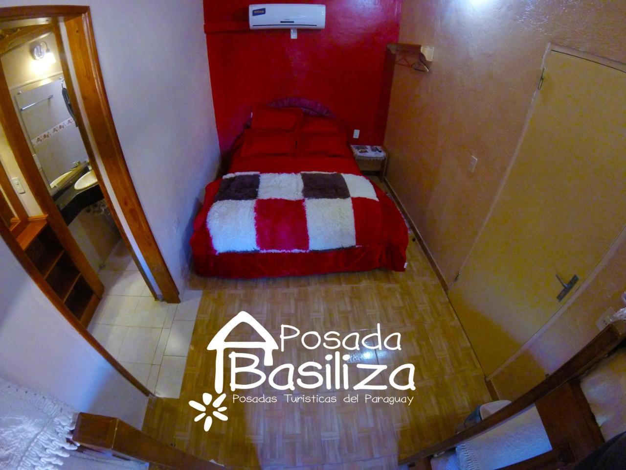 Posada Basiliza, Encarnacion Py Exteriér fotografie